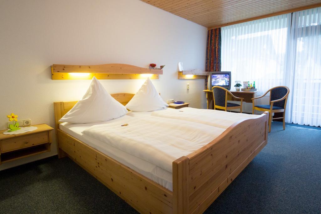 Hotel Am Lingelbach Knüllwald Oda fotoğraf
