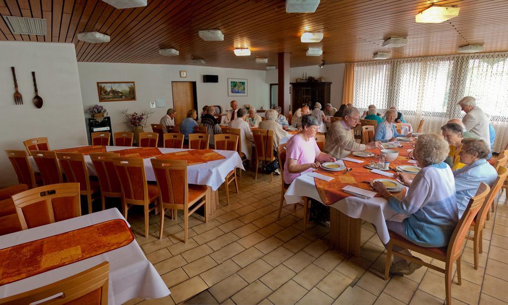 Hotel Am Lingelbach Knüllwald Dış mekan fotoğraf